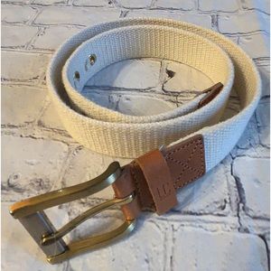 VINTAGE (1999) LIZ CLAIBORNE BEIGE FABRIC/CARMEL LEATHER TRIM BELT SIZE MEDIUM